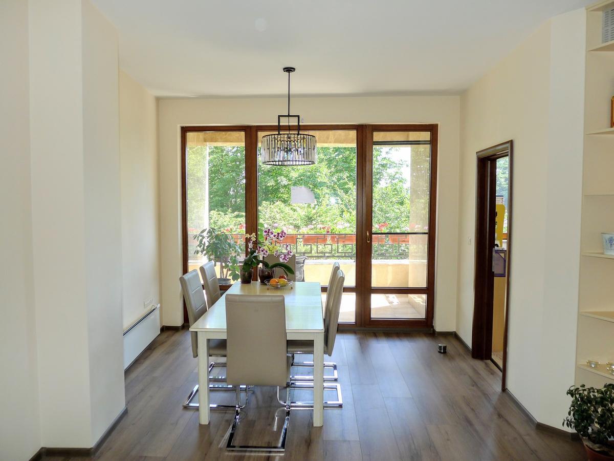 Sea Garden Lux Apartment Varna Exterior photo