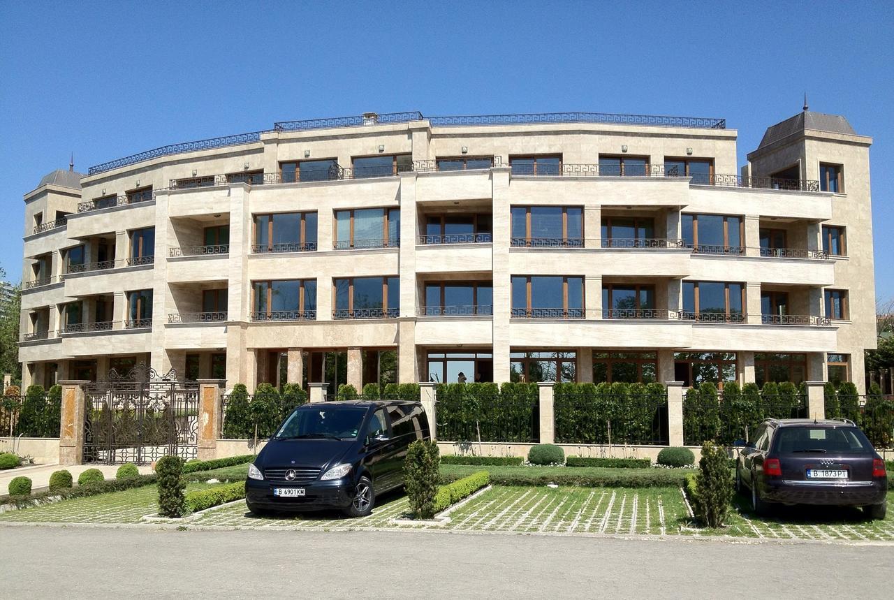 Sea Garden Lux Apartment Varna Exterior photo