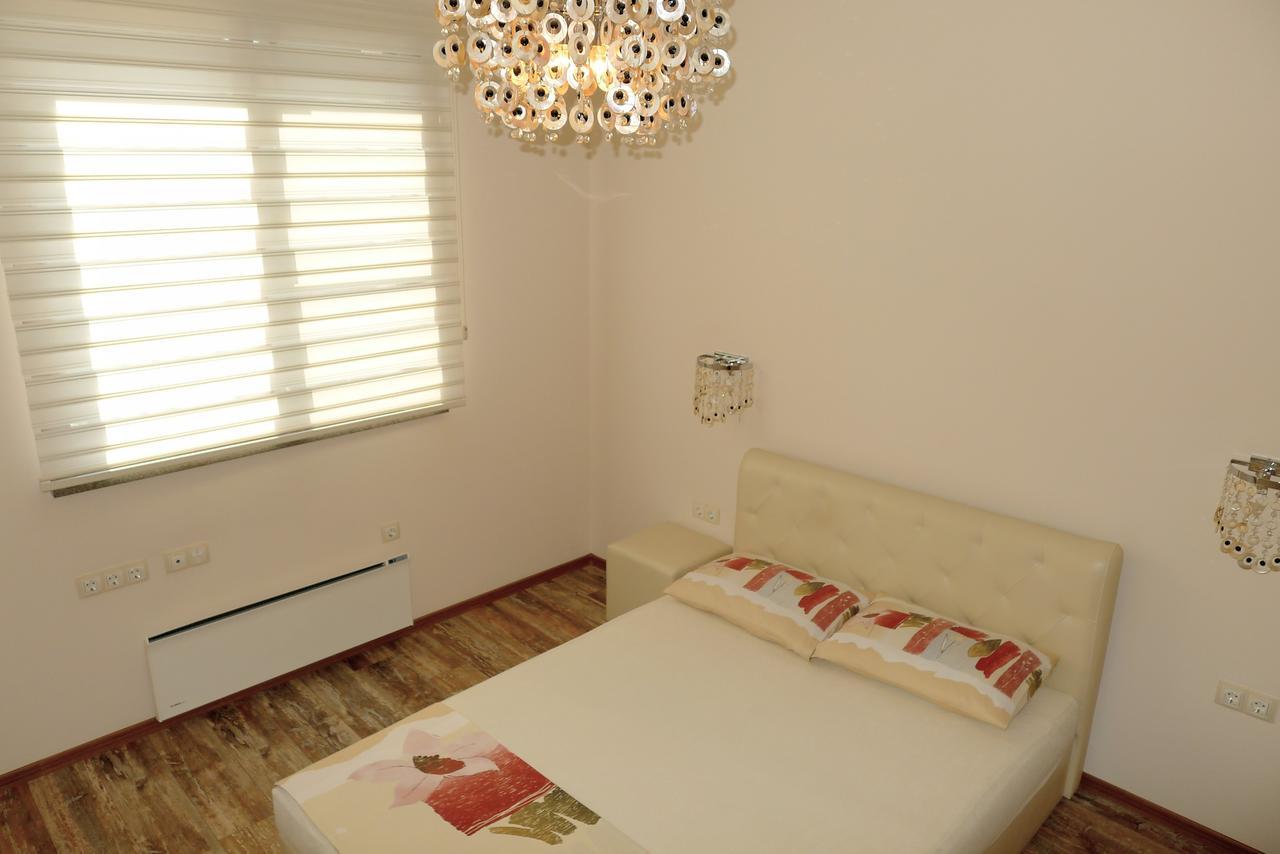 Sea Garden Lux Apartment Varna Exterior photo